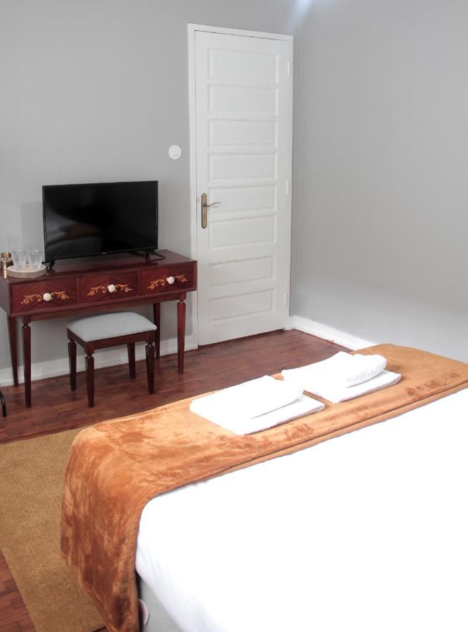 Genius Loci Guesthouse Matosinhos  Exterior photo